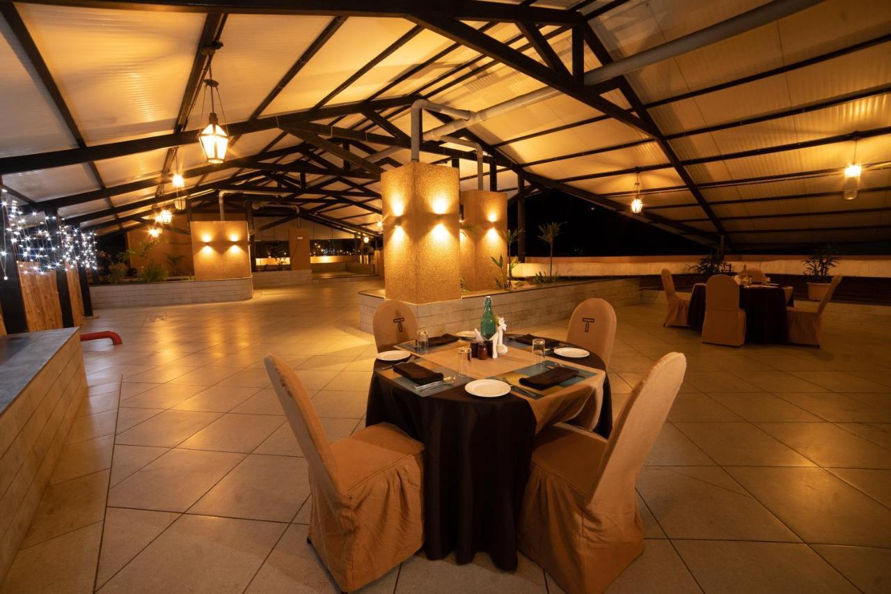 The Terrace By Ladder Mgd By Citrine Hotel Thiruvananthapuram Exterior photo