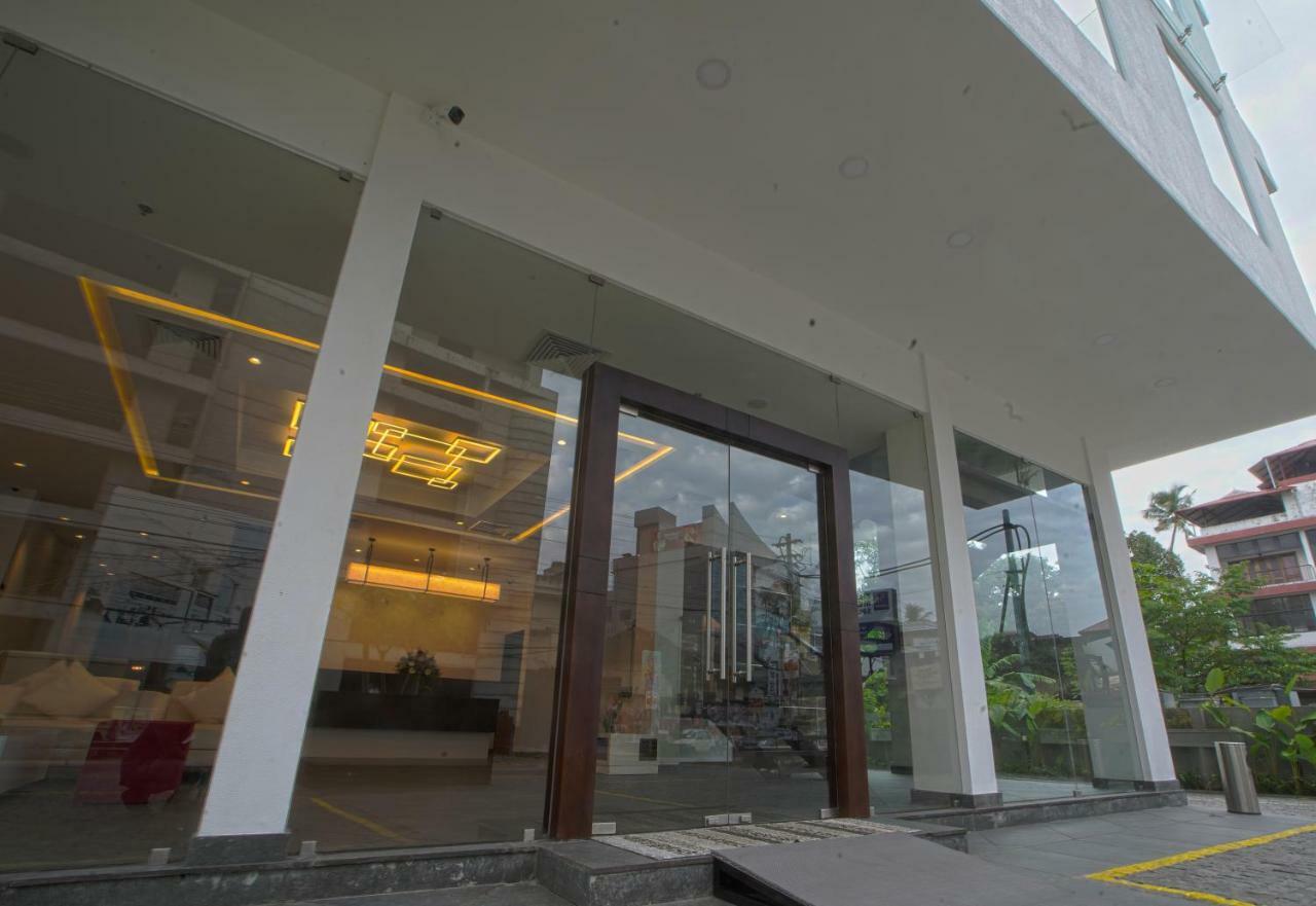 The Terrace By Ladder Mgd By Citrine Hotel Thiruvananthapuram Exterior photo